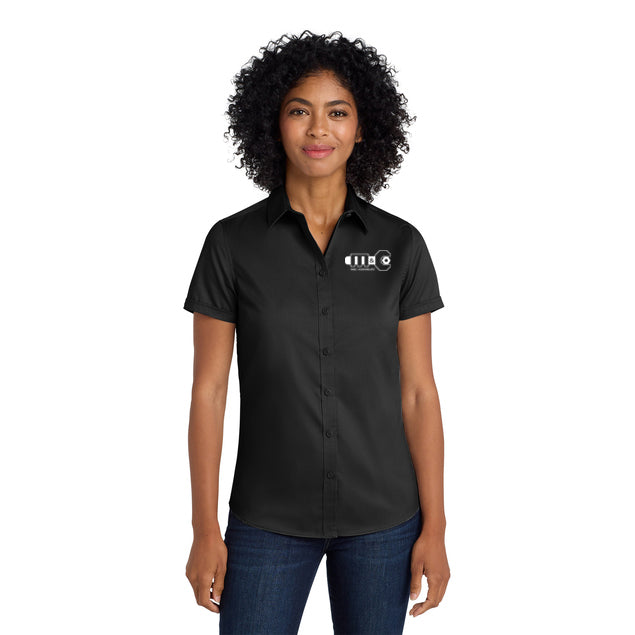 SuperPro™ Twill Dress Shirt Short-Sleeve-AM Women's